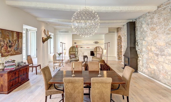 Quartier du Port Apartment | Bonaparte - 2 bedroom apartment