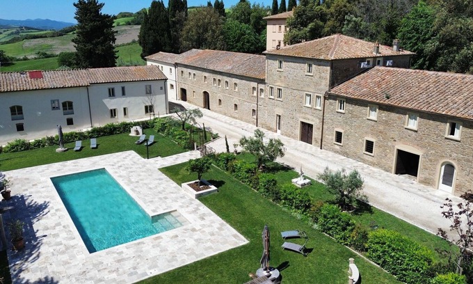 Volterra Villa | Borgo Ariano 5 – Apartment with pool