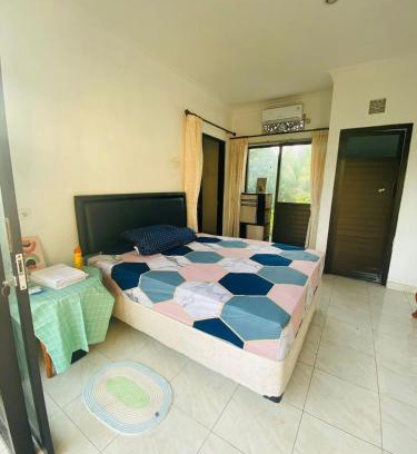 Kedewatan House | Breezy Guest House