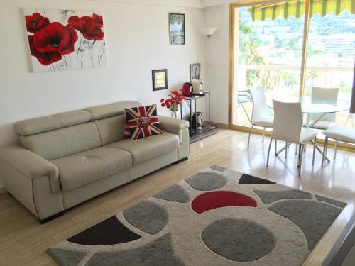 Prado - Republique Apartment | Cannes: Agréable 2 pièces vue mer panoramique