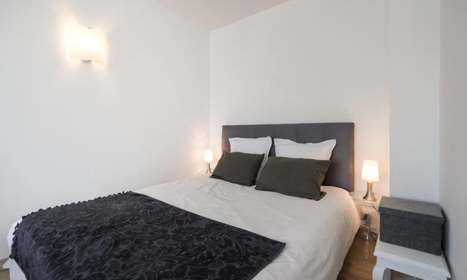Cannes Old Town Apartment | Cannes centre plage du midi