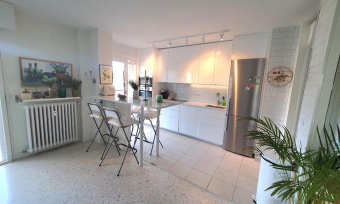 Prado - Republique Apartment | Cannes Prince de Galles