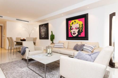 Cannes City Centre Apartment | Carlton area : Luxury & new 2 beds/2 baths