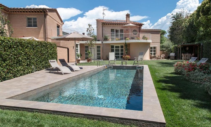 Lucca Villa | Casa Maraviglia