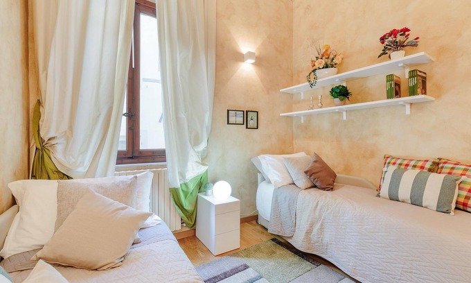 Lucca Historical Center Apartment | Casa Rosemary in Lucca