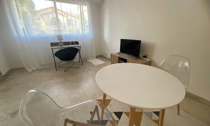 Juan-les-Pins Apartment | Charming apartment - close to the beach