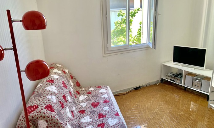 La Madeleine Apartment | Charming apartment near Promenade des Anglais