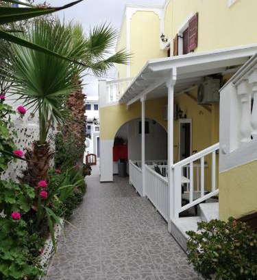 Karterados Apartment | Christina Pension