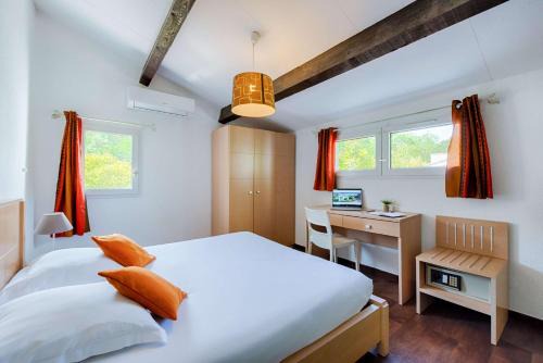 La Napoule Hotel | Comfort Aparthotel Mandelieu la Napoule Village