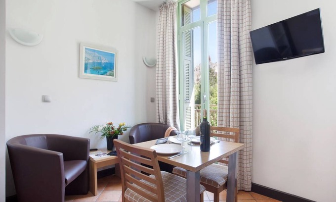 Gambetta Condo | Condo ∙ 1 bedroom ∙ 2 guests