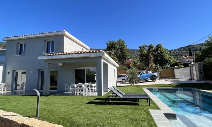 Peymeinade Villa | CONTEMPORARY VILLA NEAR CANNES