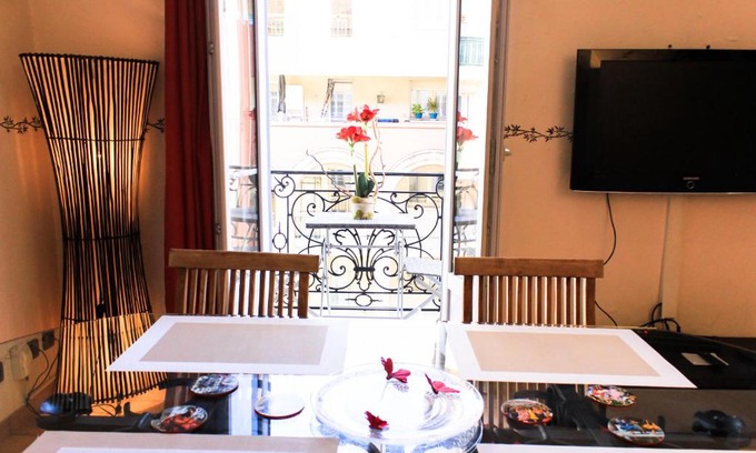Riquier Apartment | Coquelicot