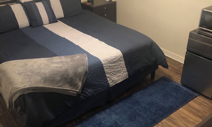 Oak Ridge Condo | Cozy 1-bedroom condo in charming Orlando with AC, fitness room, WiFi