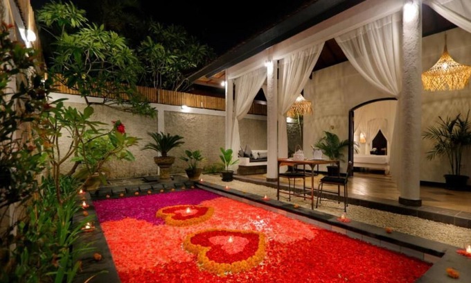Sunset Road Villa | Cozy 1 Bedroom Private Pool Villa in Seminyak