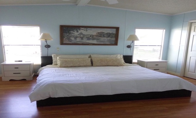 Vista del Lago House | Disney Backyard Oasis Getaway