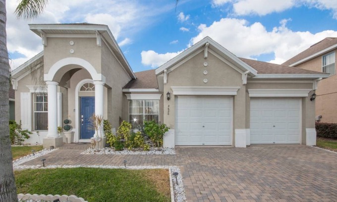 Davenport House | Enchanted Sand Hill Villa *