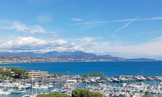 Villeneuve Loubet Beach Apartment | Exceptional SEA VIEW - 2 rooms in Marina Baie des Anges - Nice/Côte d'Azur