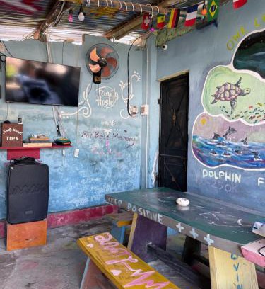 Kaliasem Hostel | Family Hostel