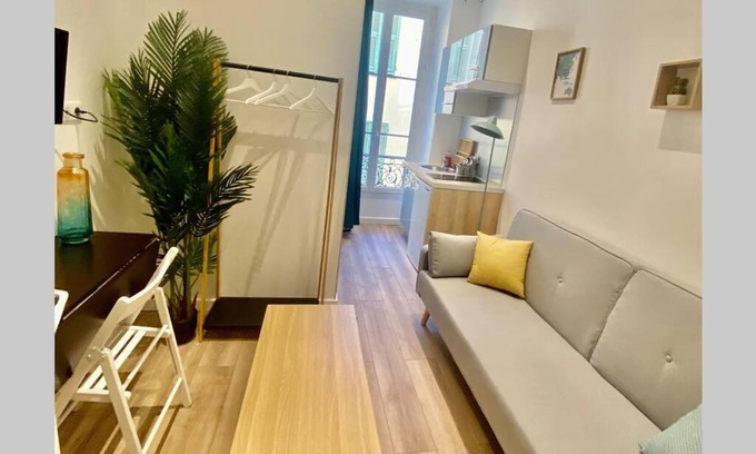 Vernier Apartment | Fully renovated studio near the train station