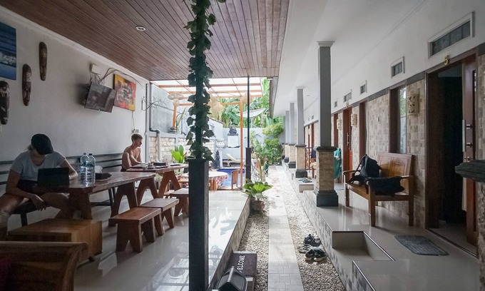 Sampalan Hostel | Gedhong Hostel
