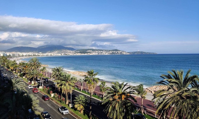Fabron Apartment | Gorgeous Apartment on the famous Promenade des Anglais