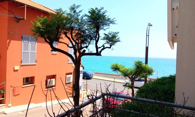 Menton Apartment | Hambury Palace (Relax and Fitness)Free Parking
