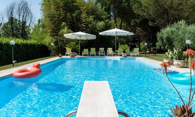 Pisa Villa | Homerez - Villa in Pisa, shared pool.