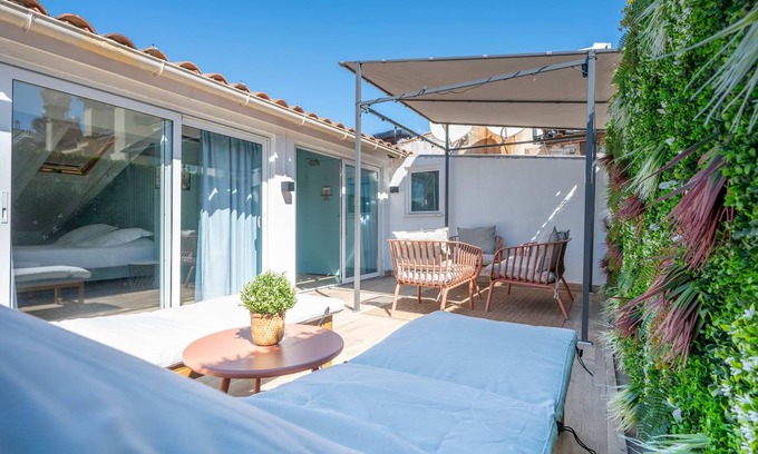 Centre Ville-Gare Hostel | Hostel ∙ 8 guests