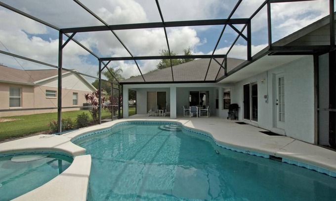 Greater Groves House | House ∙ 4 bedrooms ∙ 10 guests