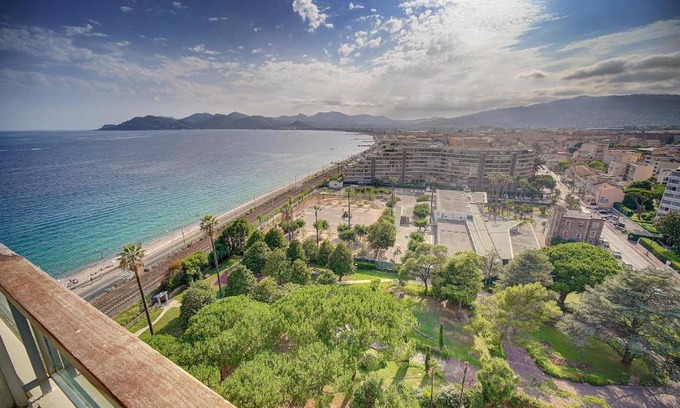 Cannes La Bocca Apartment | IMMOGROOM- Magnificent View - NEW - Terrace - AC