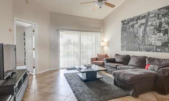 Clear Creek House | IPG WW17325 - Clermont