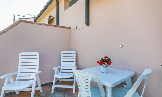Rosignano Solvay Apartment | Cosy apartment for 6 guests with A/C, WIFI, TV and balcony