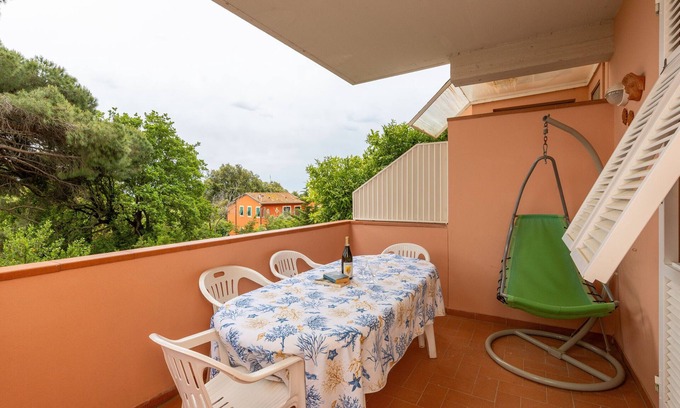 Castiglioncello House | Holiday Home 'Villetta A Castiglioncello' with Private Terrace, Wi-Fi and Air Conditioning