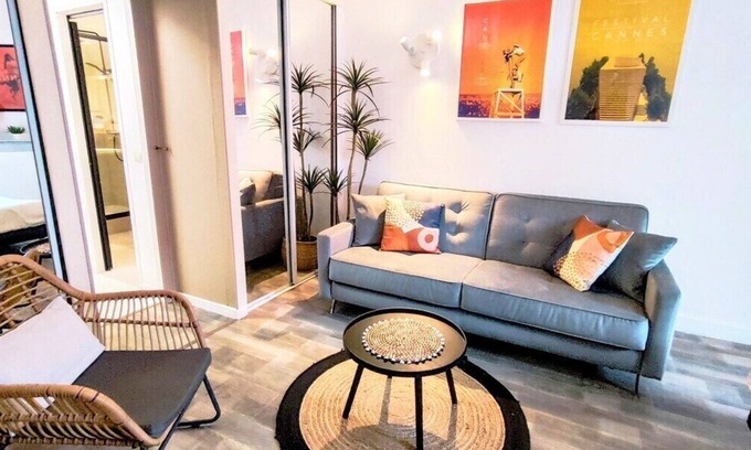 Prado - Republique Apartment | Kosykasa Spa