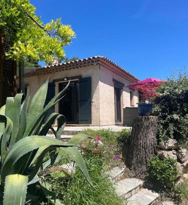 Saint-Jeannet Apartment | La Petite Maison des Baous