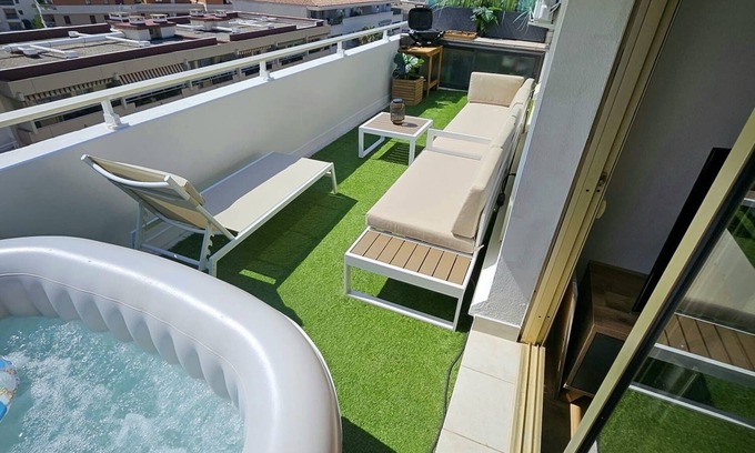 Juan-les-Pins Apartment | Le Duplex, 90 m2 luxury apartment 5 min from the beaches of Juan les pins