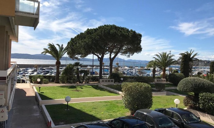 Sainte-Maxime City Centre Apartment | Le Palais de la Mer
