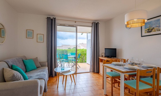 La Nartelle Apartment | Les Coteaux de la Nartelle by Interhome