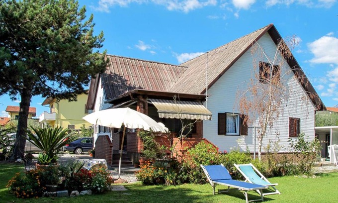 Marina di Massa House | Locazione Turistica Gina