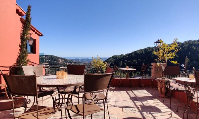 Cabris Bed & Breakfast | Mas des Buscades