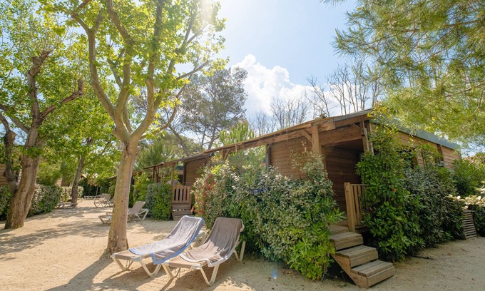 Les Restanques House | Mobile home rental 4 people in a campsite by the sea