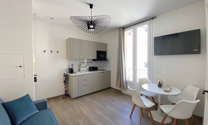 Cap d'Ail Apartment | π Modern Flat β A/C, High-Speed Wi-Fi β 15 min walk from Monaco GP Circuit