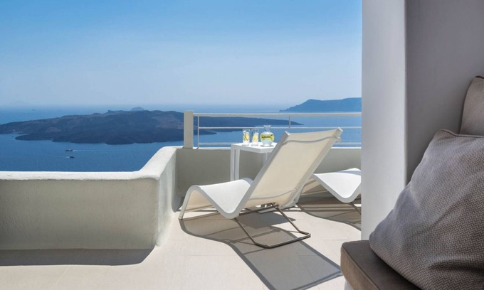 Fira Apartment | Nefeles Senior Suite by Fantasia Villas