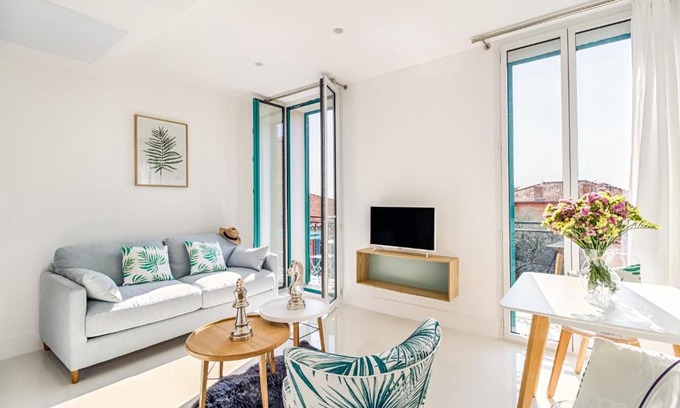 Villefranche-sur-Mer Apartment | NEW ! SEA VIEW Design + Balcony 203