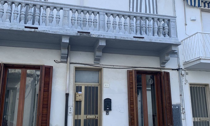 Viareggio Apartment | Newly renovated city/beach apartment in Viareggio