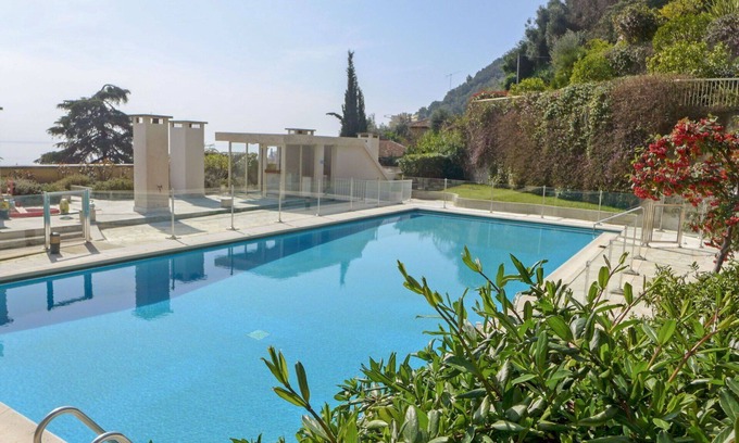 Menton Apartment | Nice apartment for 4 people with pool, WIFI, TV and terrace