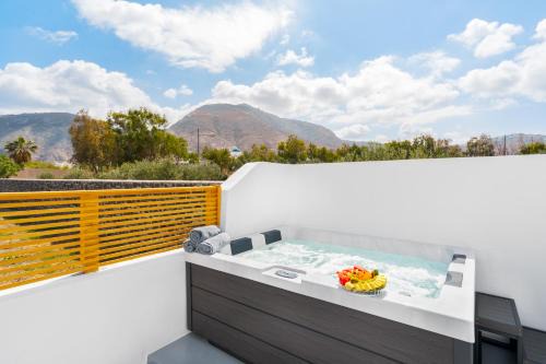 Kamari Apartment | Oliva Apartments