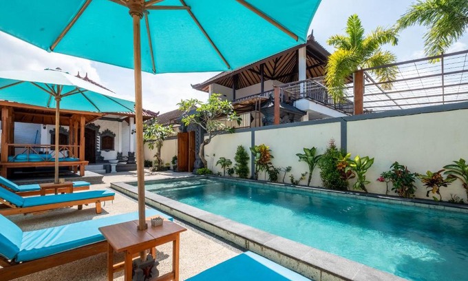 Pekutatan Hotel | OYO 915 Villa Sari