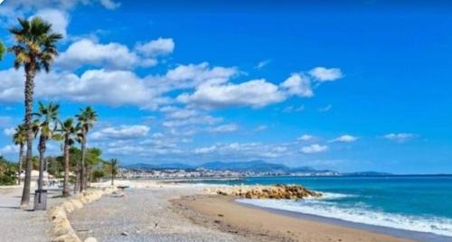 Villeneuve-Loubet Apartment | Paraliamou