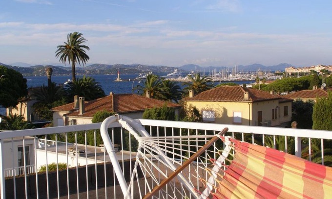 Saint-Tropez Apartment | Patiolarium